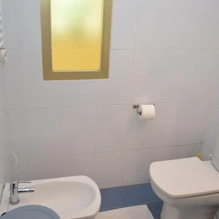 Laromanamarbella Punto Es * מארבלה