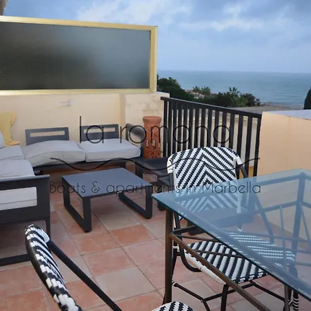 Laromanamarbella Punto Es 아파트