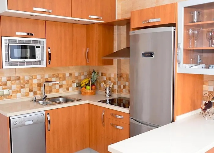 Laromanamarbella Punto Es Marbella