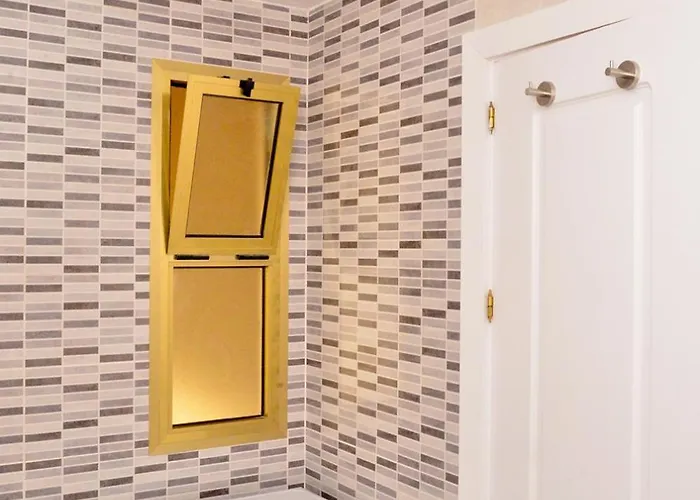 Laromanamarbella Punto Es *