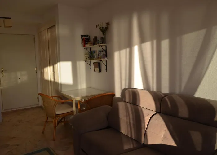 Laromanamarbella Punto Es Apartman *